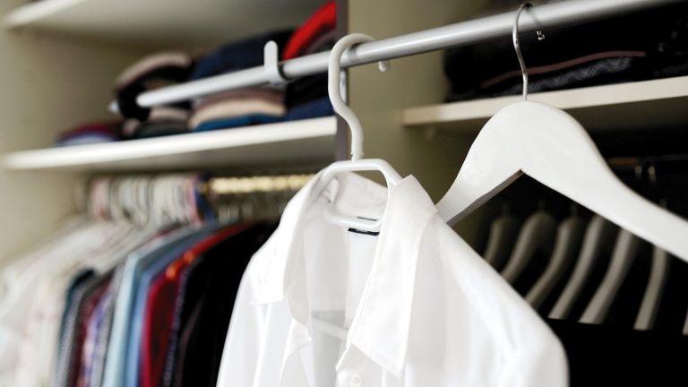 Quelles sont les raisons d’opter pour un dressing sur mesure ?