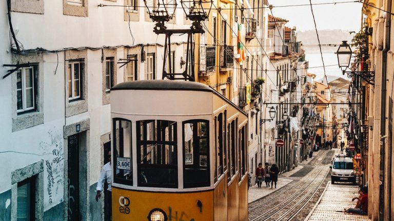 Le tram à Liège : un moyen de transport moderne et efficace